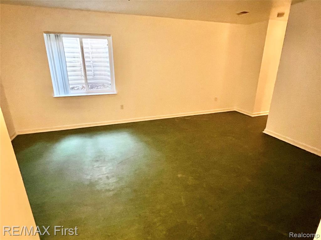 43203 Strand, Sterling Heights, MI 48313 — Photo 16