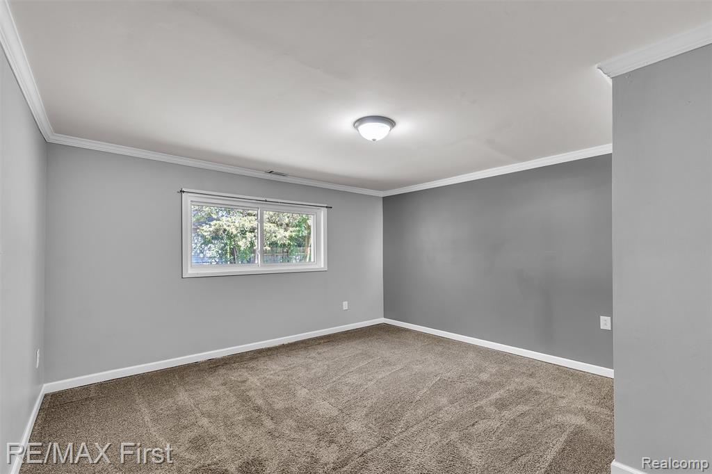 5052 Mary Sue Avenue, Clarkston, MI — Photo 17