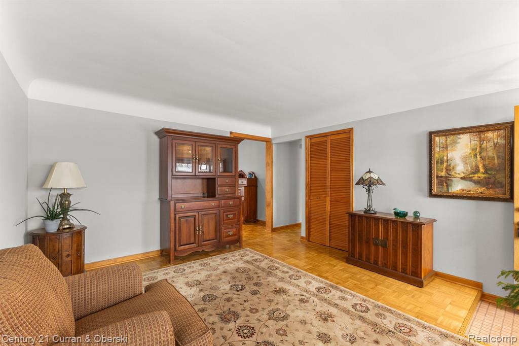 4051 JOHNSON Drive, Sterling Heights, MI 48310 — Photo 6