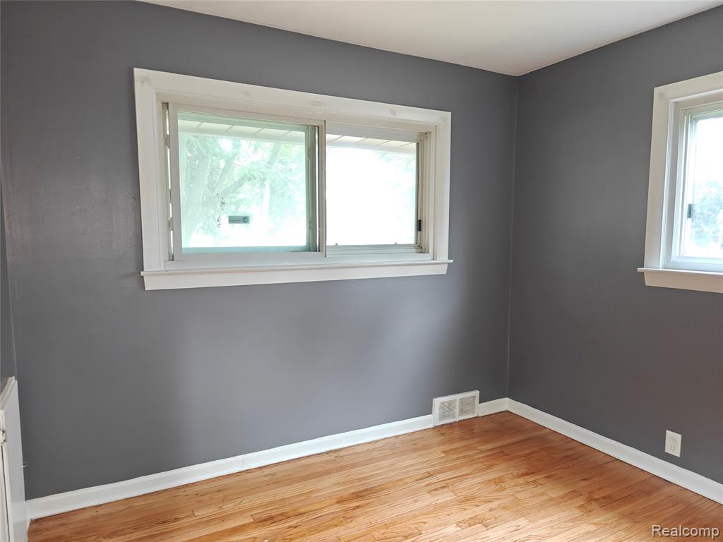 4615 Julius Boulevard, Westland, MI 48186 — Photo 15