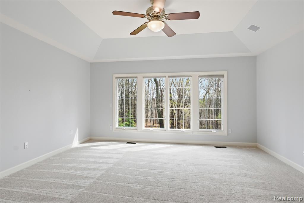 6228 Windemere Point, Brighton, MI 48116 — Photo 21