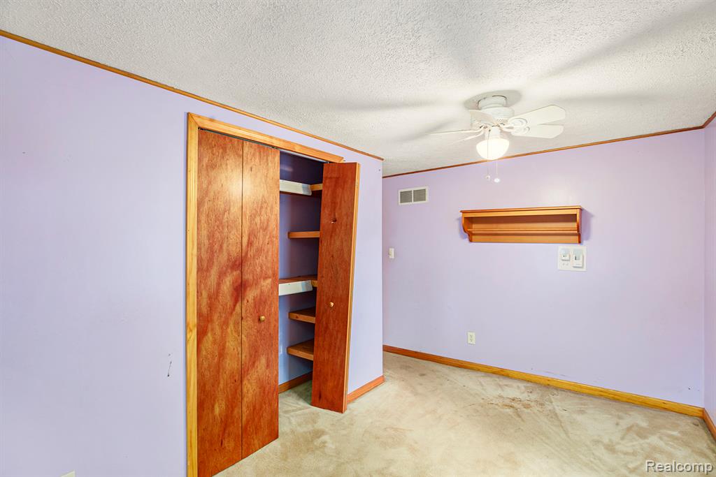 8123 Janis Street, Shelby Twp, MI 48317 — Photo 14