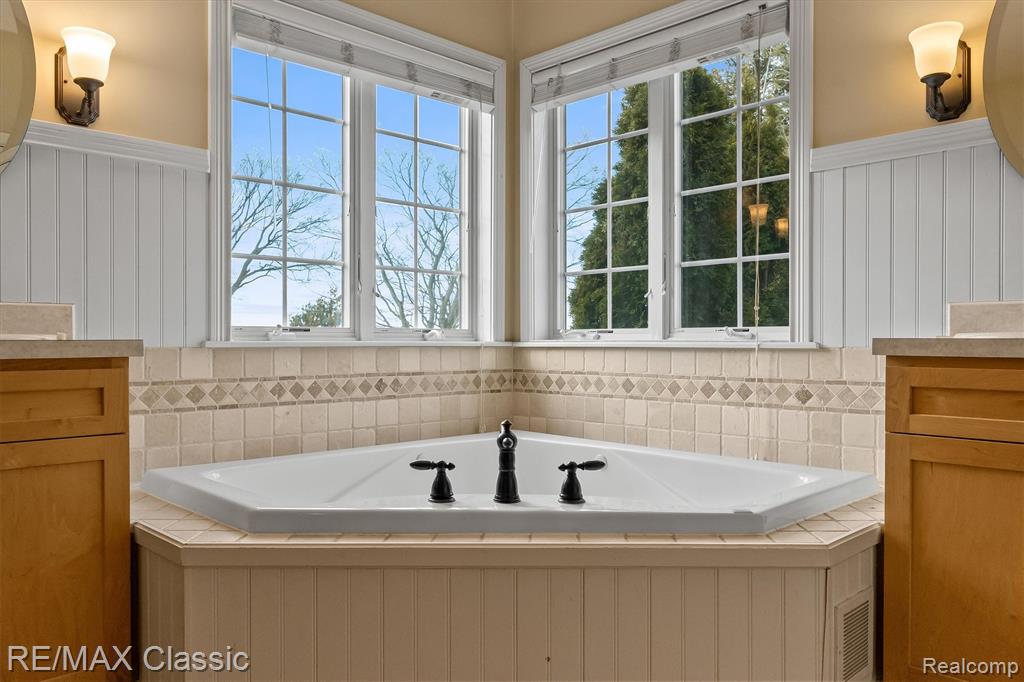 5118 S Shore Drive, Whitehall, MI, 49461