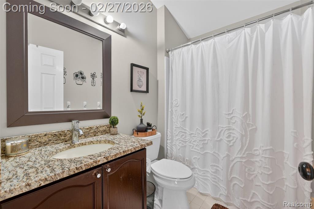 801 Linden Way, Auburn Hills, MI 48326 — Photo 26