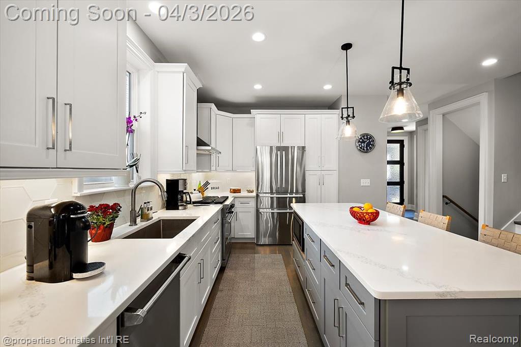 929 N Pleasant Street, Royal Oak, MI 48067 — Photo 8