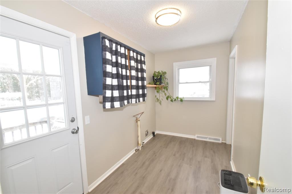 227 N Walnut Street, Vernon, MI 48476 — Photo 16