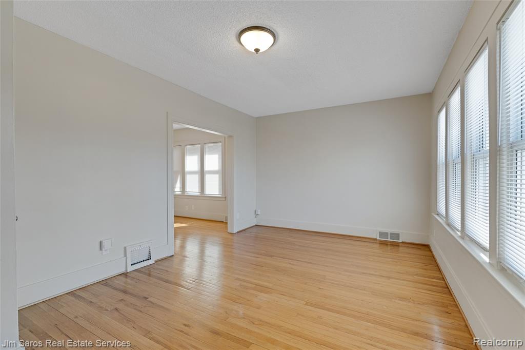 926-928 NOTTINGHAM, Grosse Pointe Park, MI 48230 — Photo 45