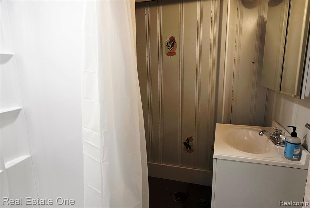 4217 Crooks Road, Royal Oak, MI 48073 — Photo 14