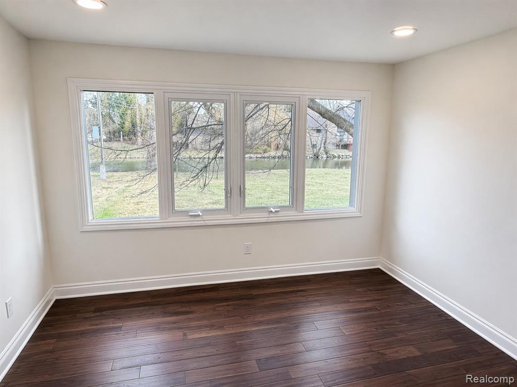 5525 Woodland Court, West Bloomfield, MI — Photo 35