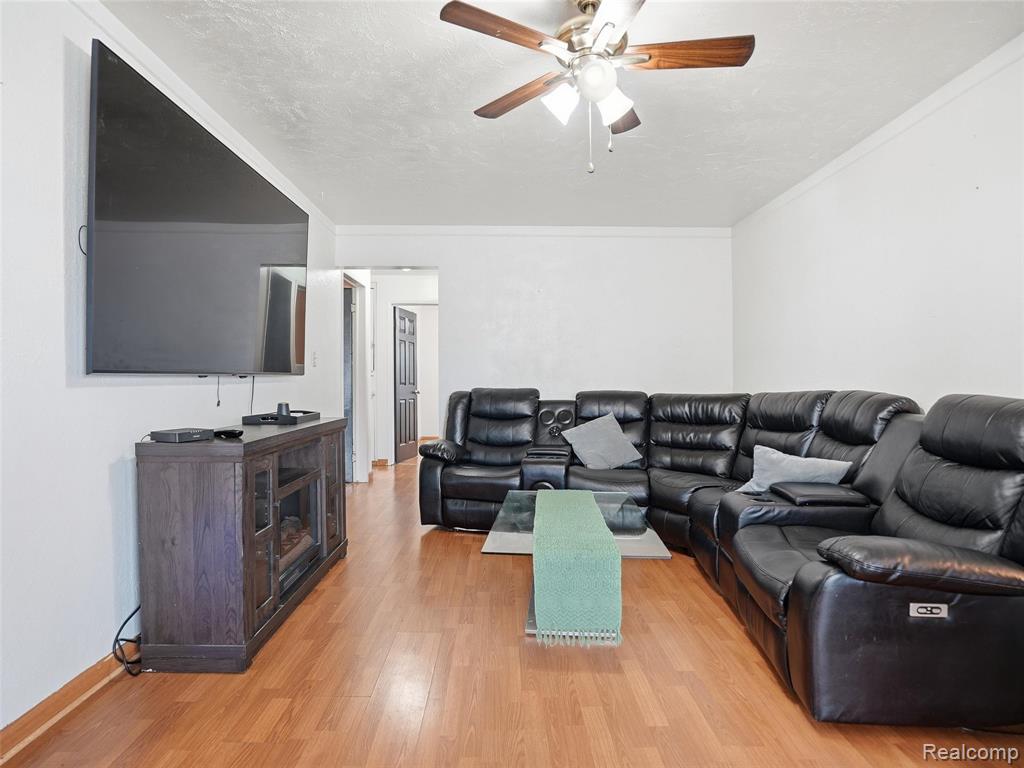 2112 Reo Avenue, Lincoln Park, MI 48146 — Photo 5
