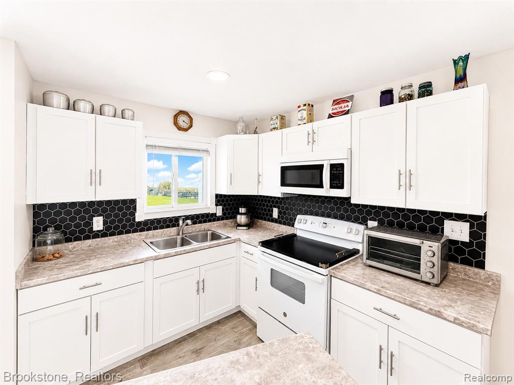 3064 E Midshipman Drive, Au Gres, MI 48703 — Photo 5