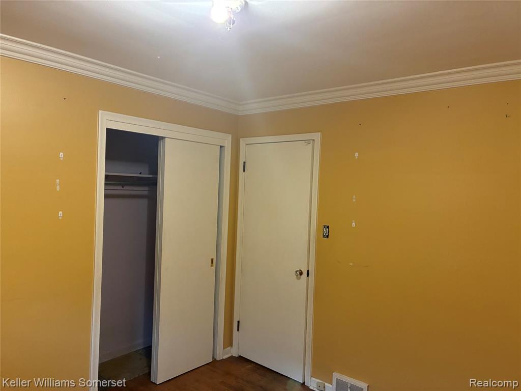 18031 Mott Avenue, Eastpointe, MI 48021 — Photo 29