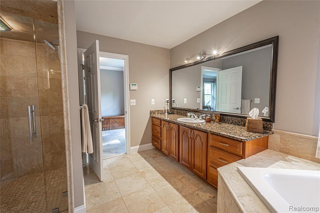 5429 Shorewood Drive, Fort Gratiot, MI 48059 — Photo 42