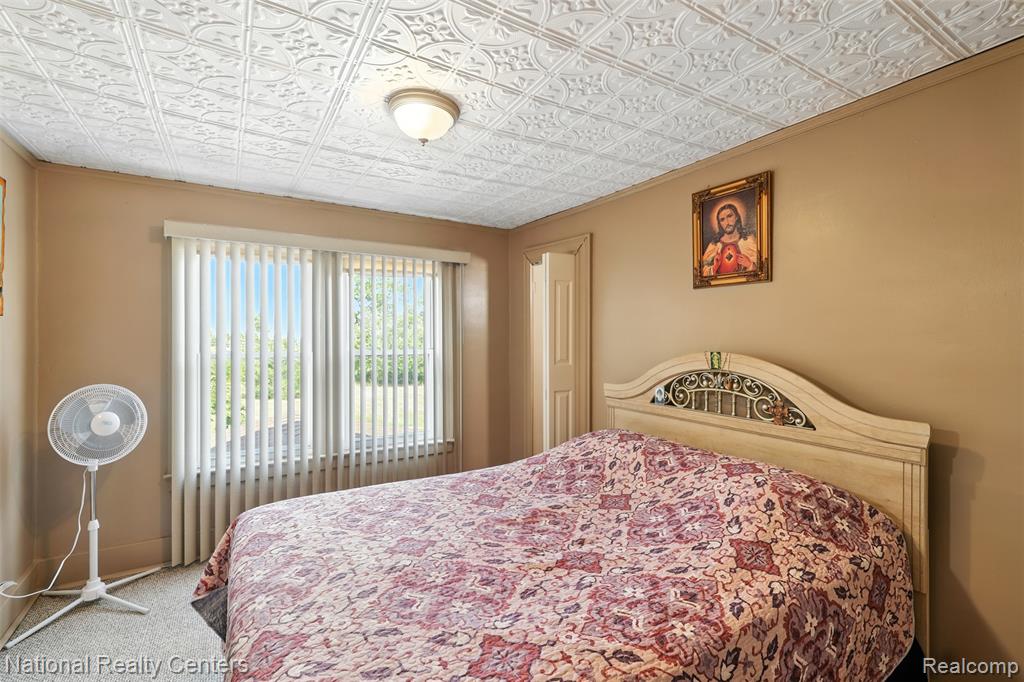 1041 Adeline Street, Highland Park, MI 48203 — Photo 13