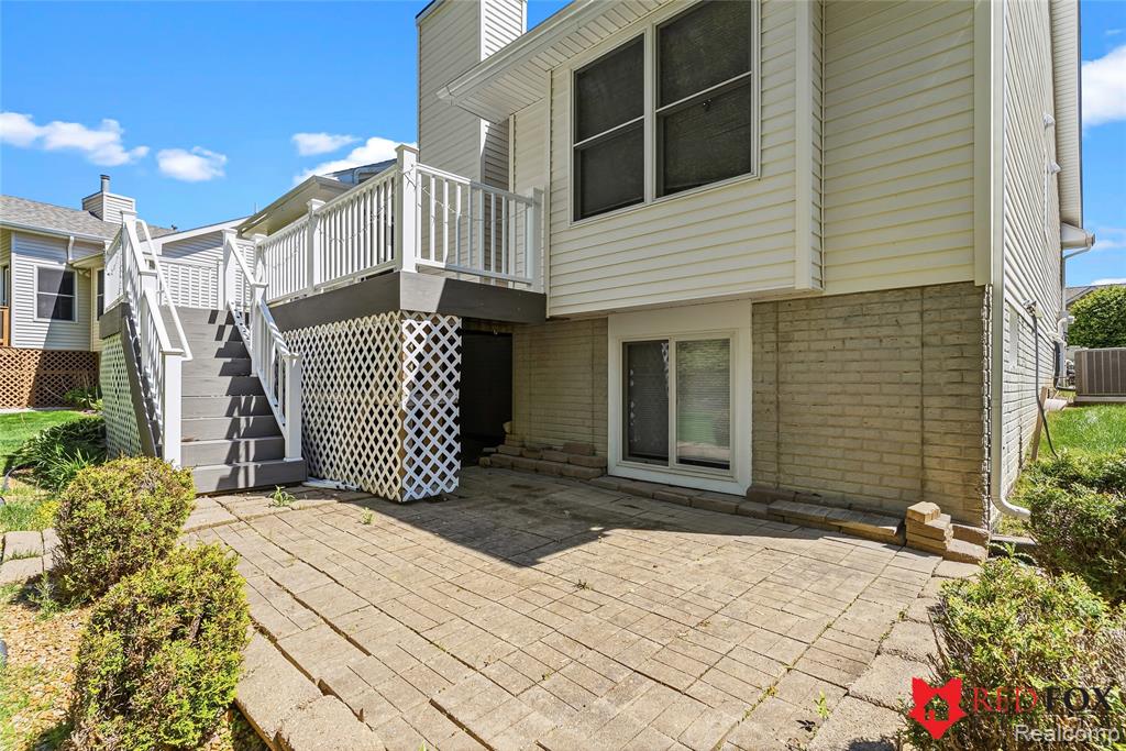 1199 Creek View Court, Burton, MI 48509 — Photo 41