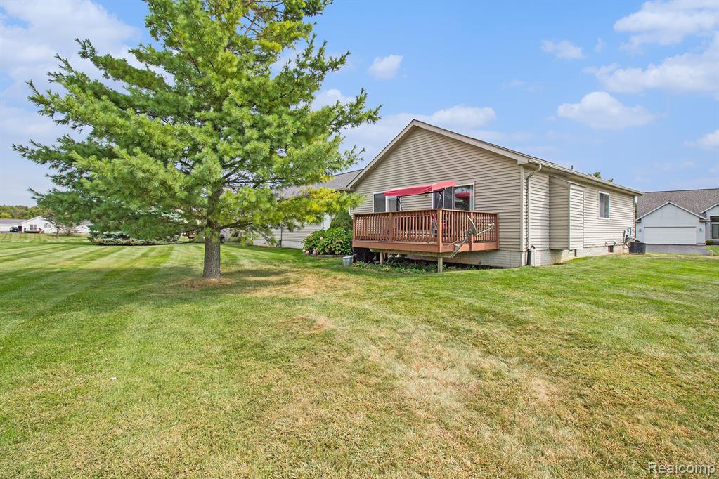10177 Hawthorne Ridge Road, Goodrich Vlg, MI — Photo 24