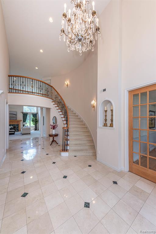 5003 HICKORY POINTE Drive, Orchard Lake Village, MI 48323 — Photo 10