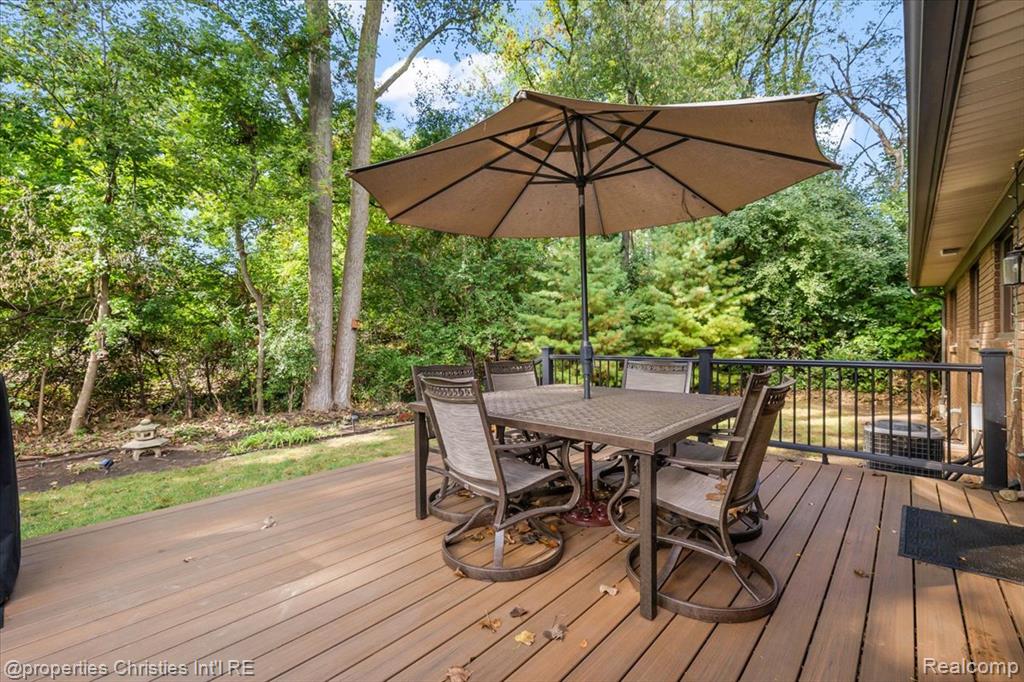 42737 Steepleview Court, Northville, MI 48168 — Photo 10