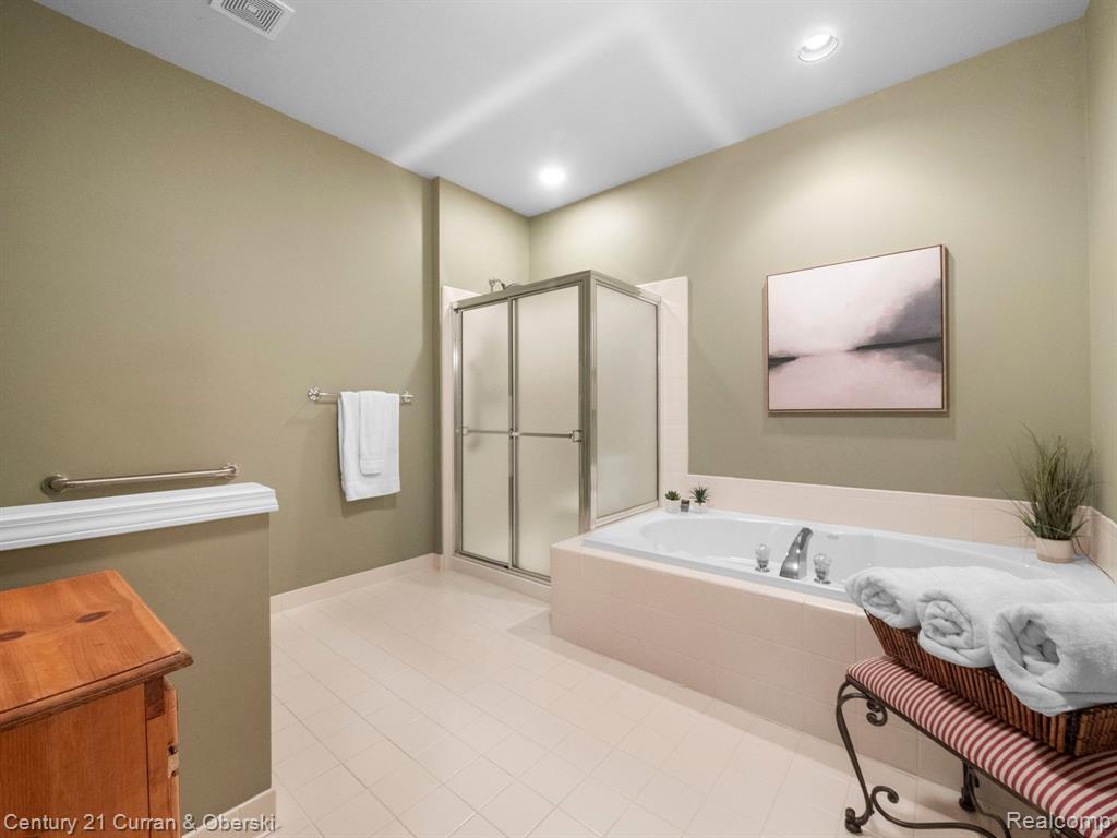 16585 LYONHURST Circle, 115, Northville, MI 48168 — Photo 28