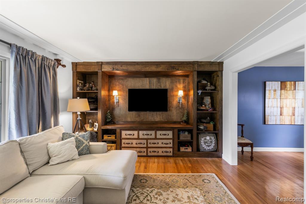 4247 Morningview Drive, Shelby Twp, MI 48316 — Photo 19