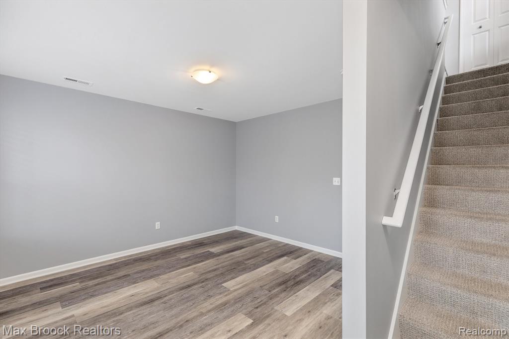 540 PARKDALE Lane, 72, Ferndale, MI 48220 — Photo 6