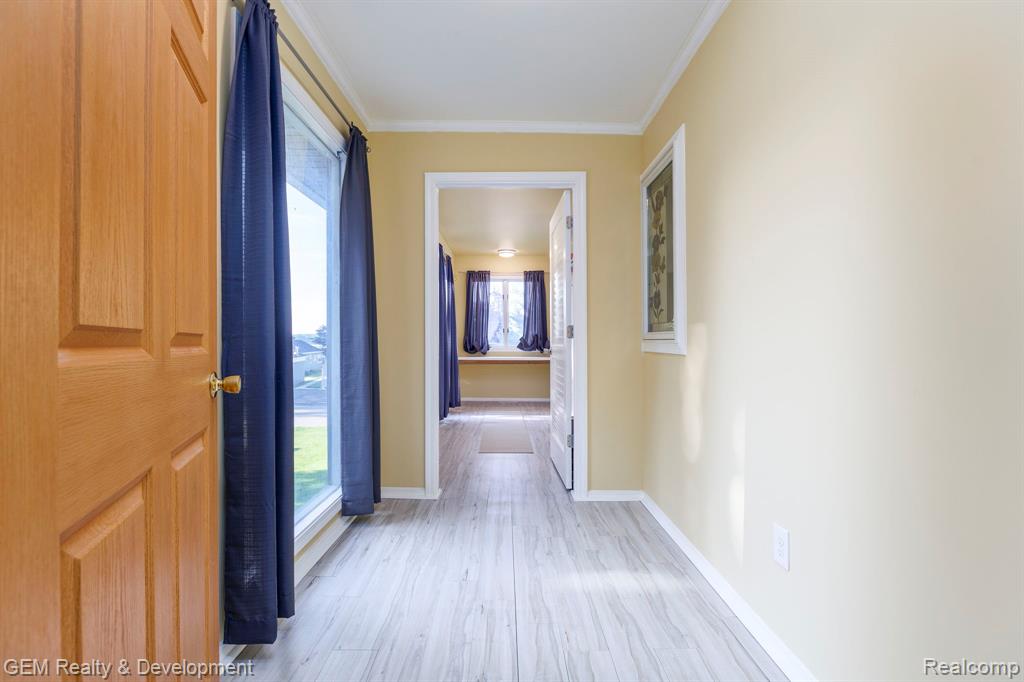 1111 Sarah Road, Pinckney, MI 48169 — Photo 32
