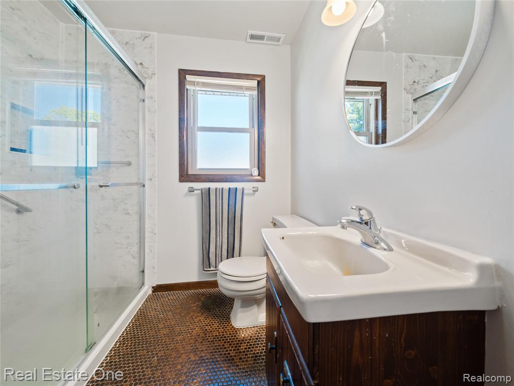 5065 Girard Drive, Pinckney, MI 48169 — Photo 21