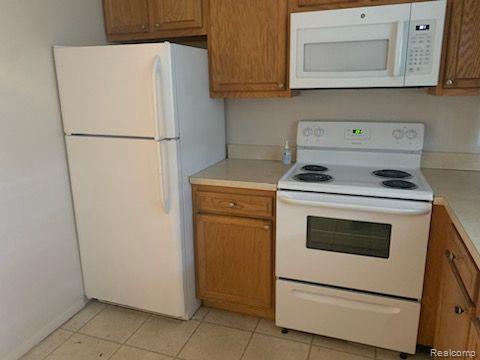 5741 Parview, Clarkston, MI — Photo 3
