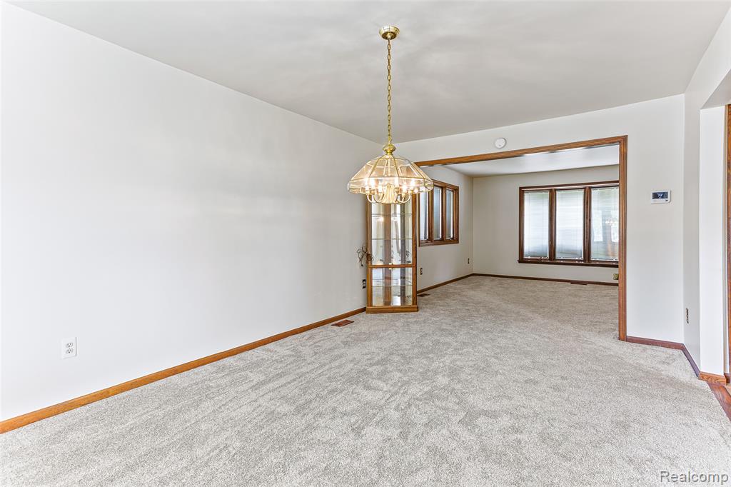 22333 Crestwood Street, Trenton, MI 48183 — Photo 10