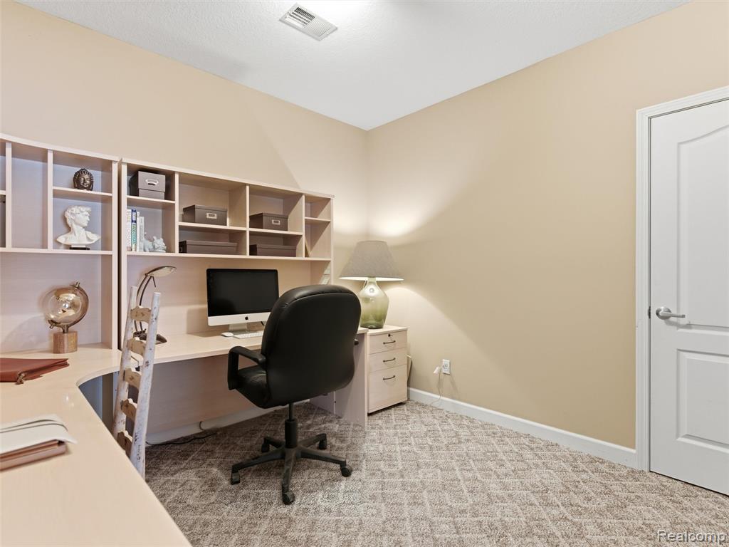 1393 Eden Gardens Drive, Fenton, MI 48430 — Photo 36