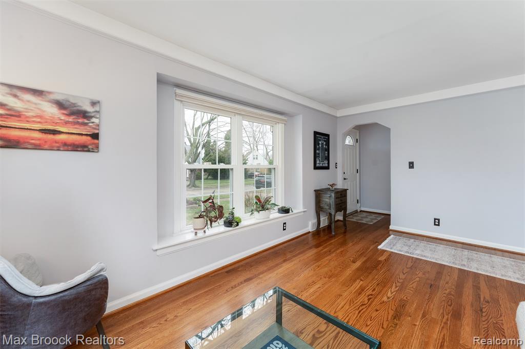 4321 Robinwood Avenue, Royal Oak, MI 48073 — Photo 3