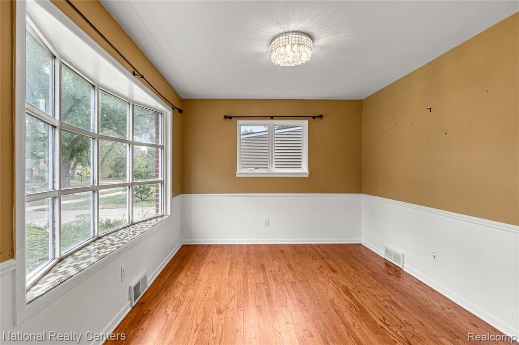 4303 Auburn Drive, Royal Oak, MI 48073 — Photo 7