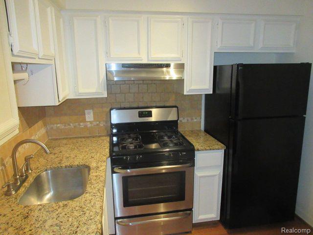 1835 BRENTWOOD Drive, Troy, MI 48098 — Photo 12