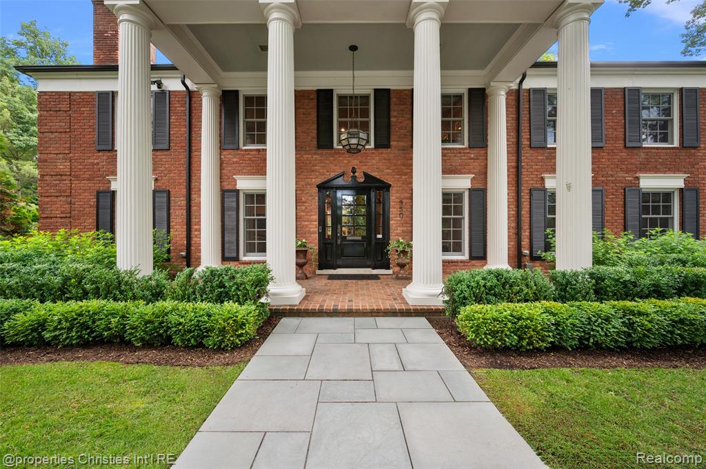 950 E Glengarry Circle, Bloomfield Hills, MI 48301 — Photo 7