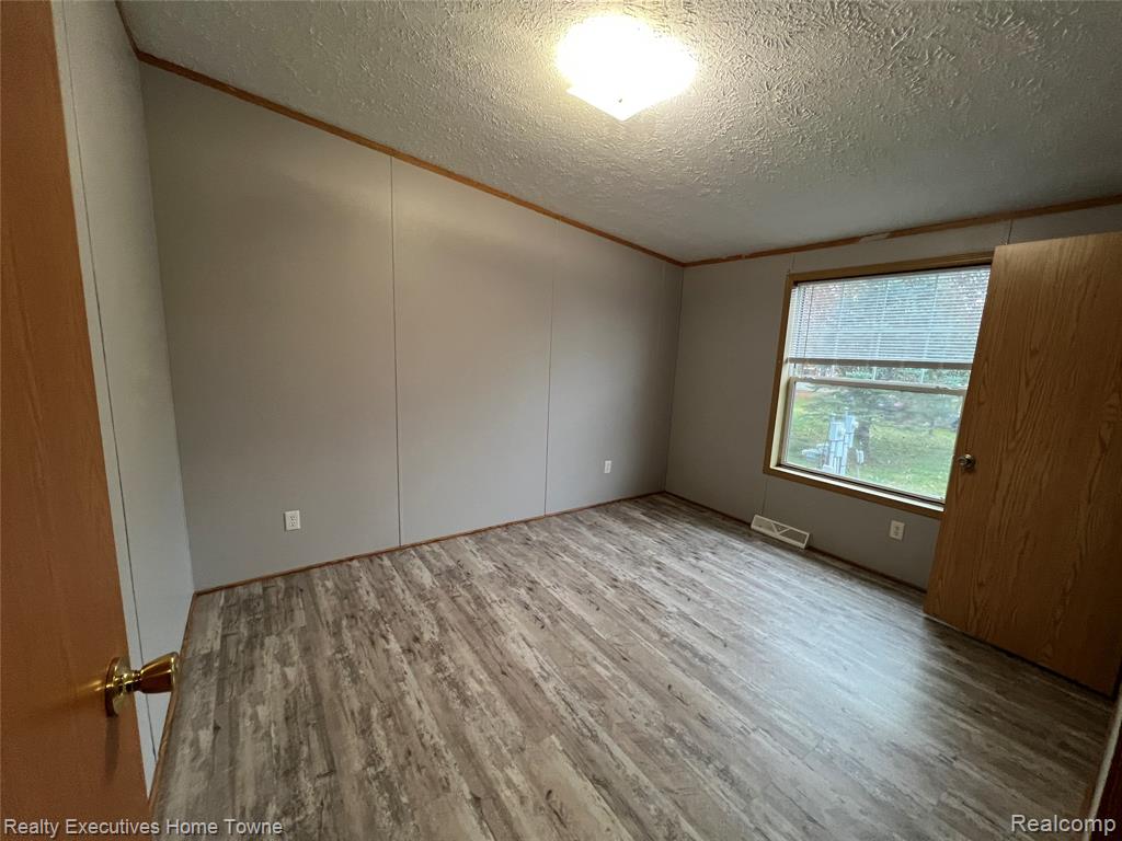 3763 CROSS CREEK, Dryden, MI 48428 — Photo 17