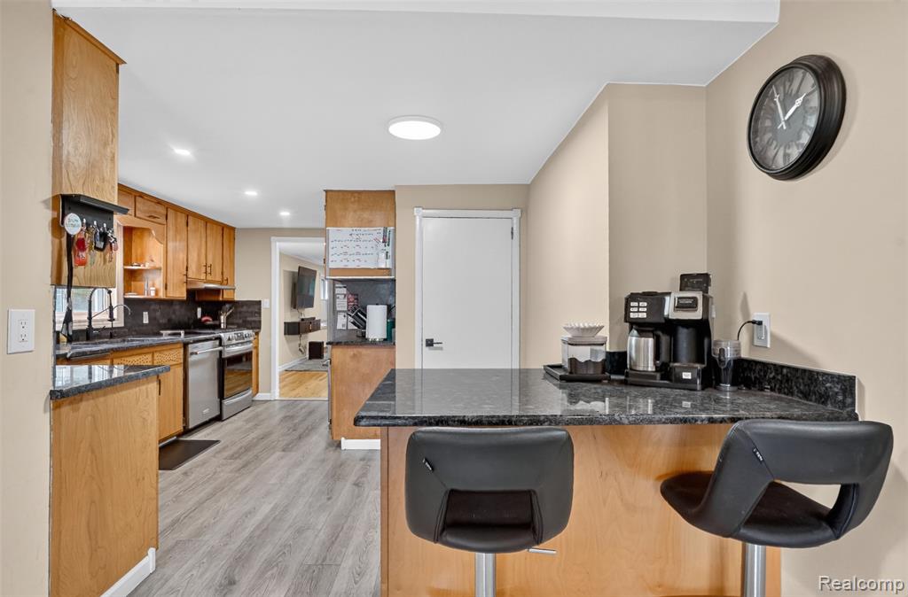 420 N Main Street, Almont, MI 48003 — Photo 18