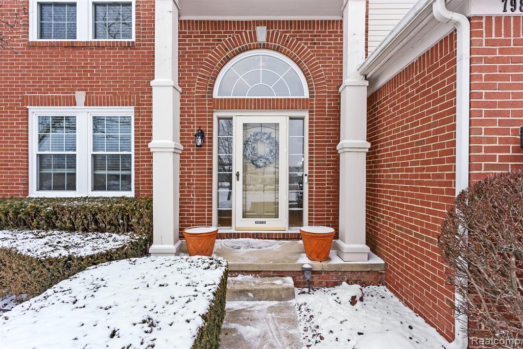 7983 SPRINGWATER Drive, Ypsilanti, MI 48197 — Photo 6