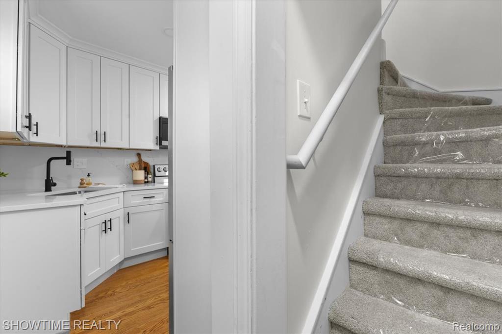 418 E Woodland Street, Ferndale, MI 48220 — Photo 14