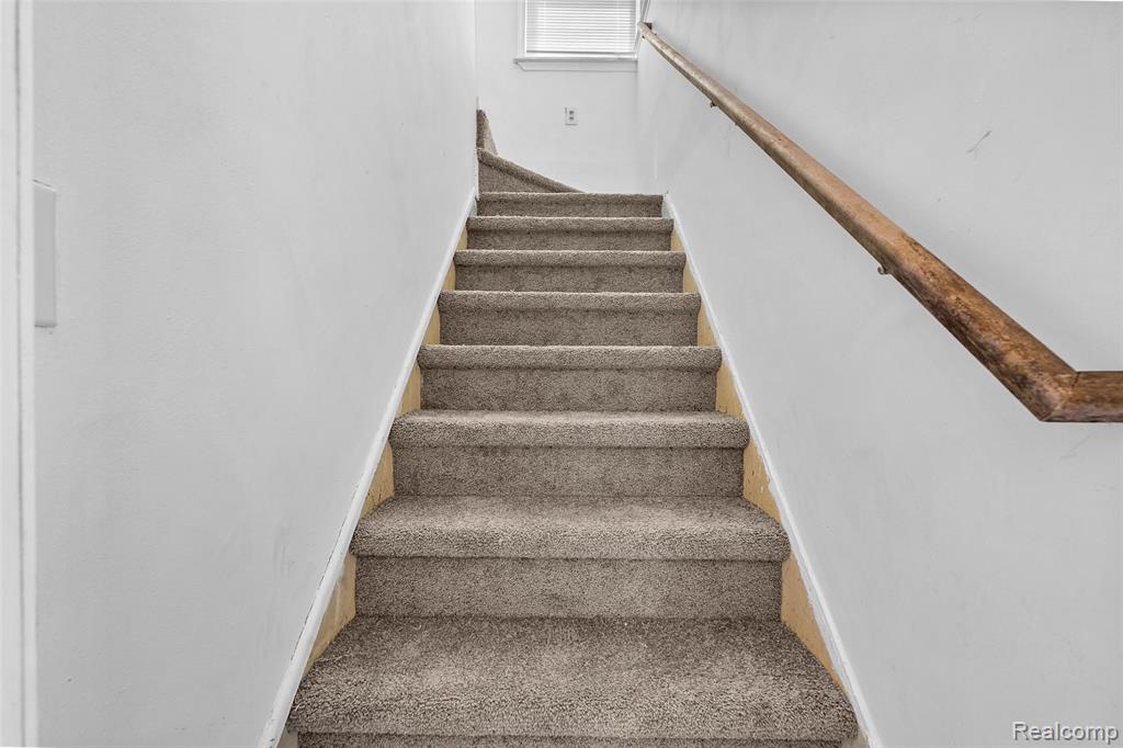 8600 Heyden Street, Detroit, MI 48228 — Photo 16