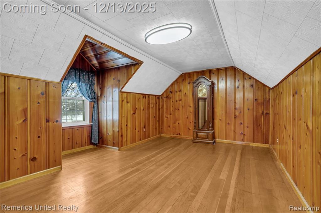 27510 California Drive SE, Lathrup Village, MI 48076 — Photo 19