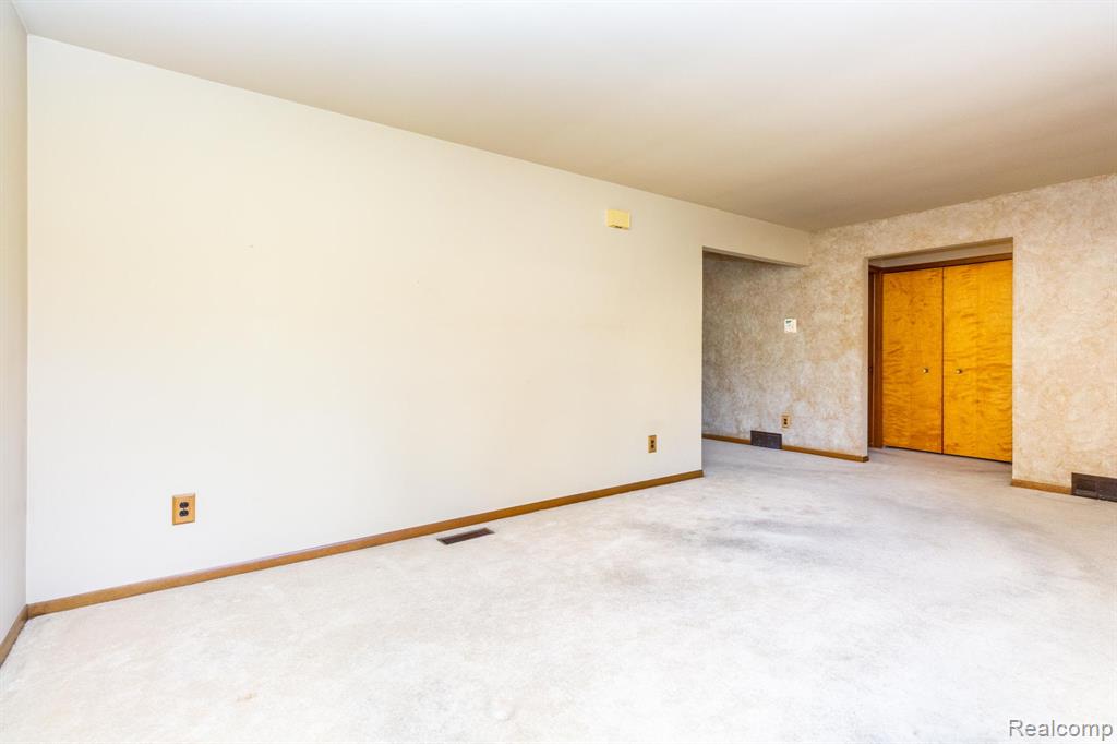 5513 Leann Court, Newport, MI 48166 — Photo 5