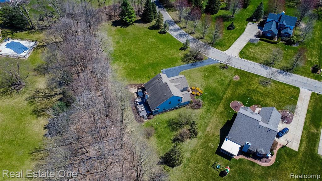 60608 S LYON Trail, South Lyon, MI 48178 — Photo 70