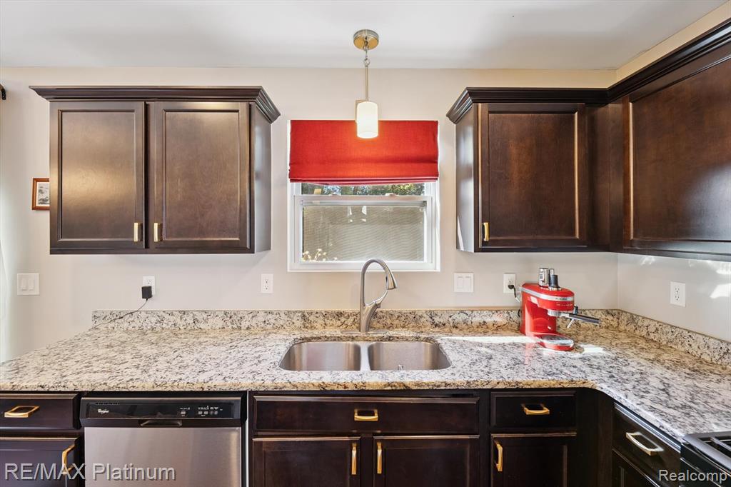 8682 Magnolia Way, Dexter, MI 48130 — Photo 18