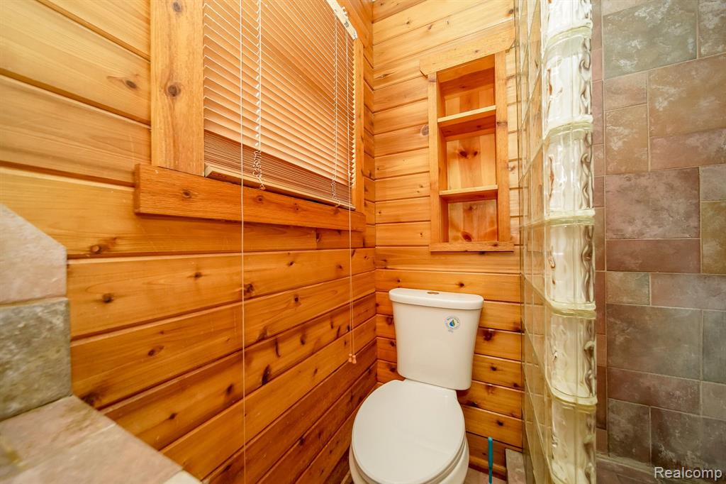 873 HENDRICKSON Boulevard, Clawson, MI — Photo 42