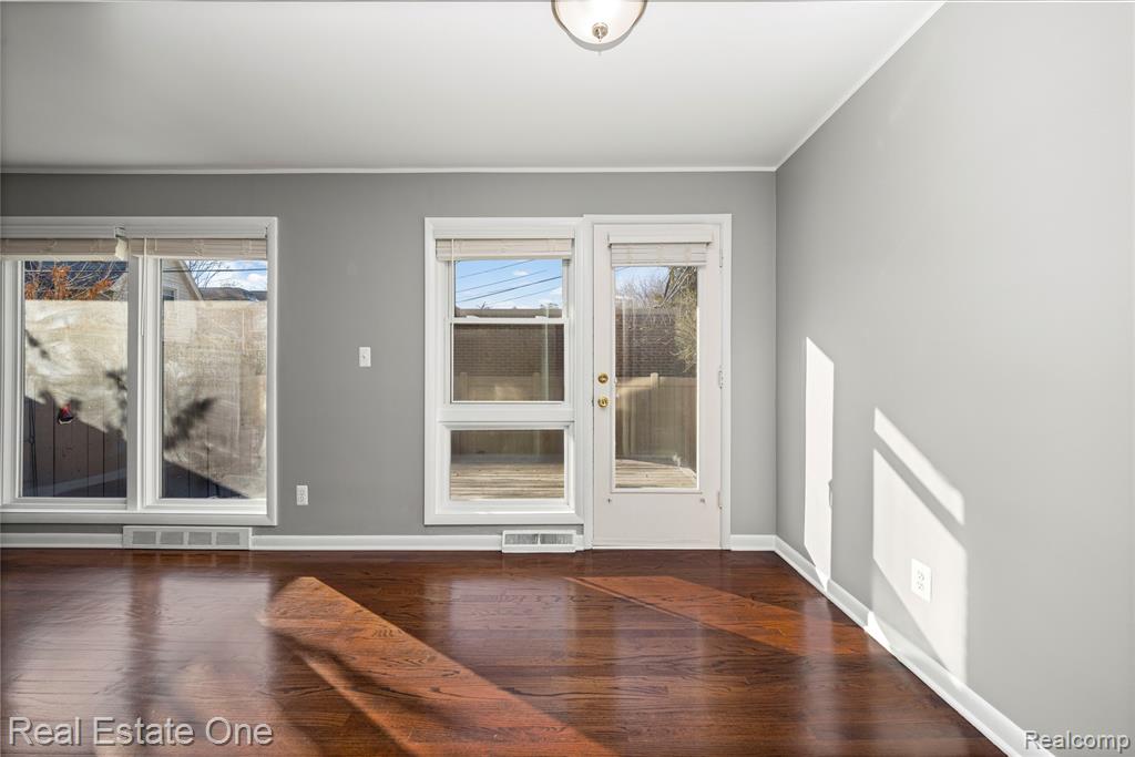 556 Bloomfield Court, Birmingham, MI 48009 — Photo 8