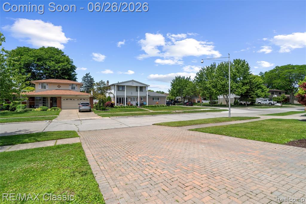 7432 Hillsboro Drive, Canton, MI 48187 — Photo 50