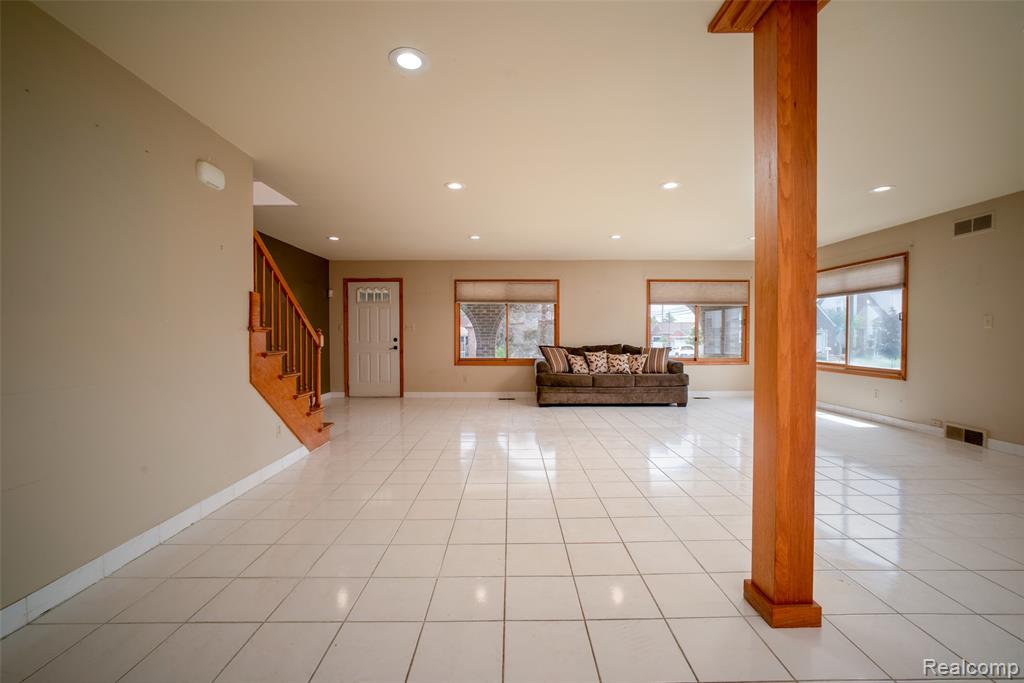 5401 Ternes Street, Dearborn, MI 48126 — Photo 2