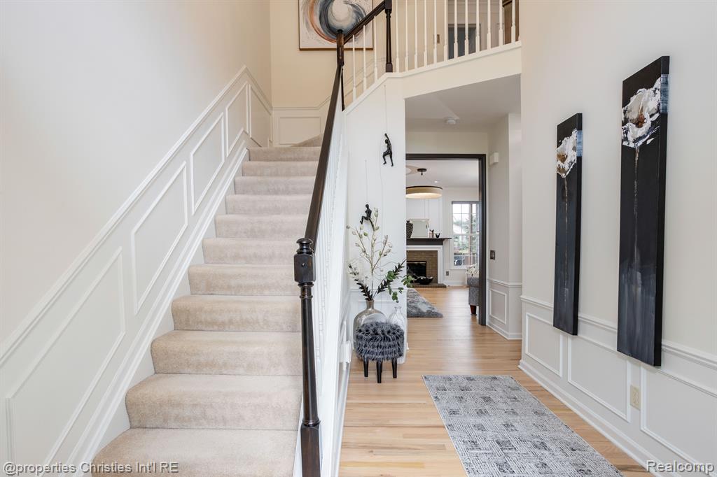 39514 Edgewater Dr, Northville, MI 48168 — Photo 4