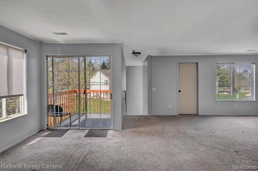 5026 AMHURST, Waterford, MI 48327 — Photo 5