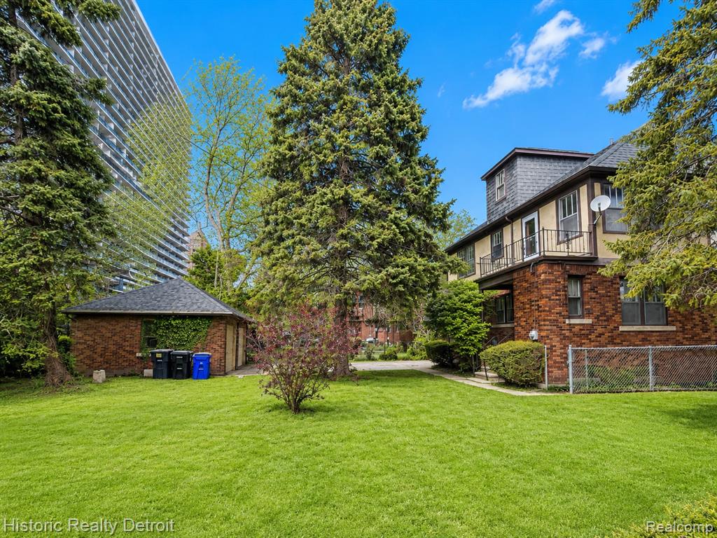 505 Fiske Drive, Detroit, MI 48214 — Photo 22